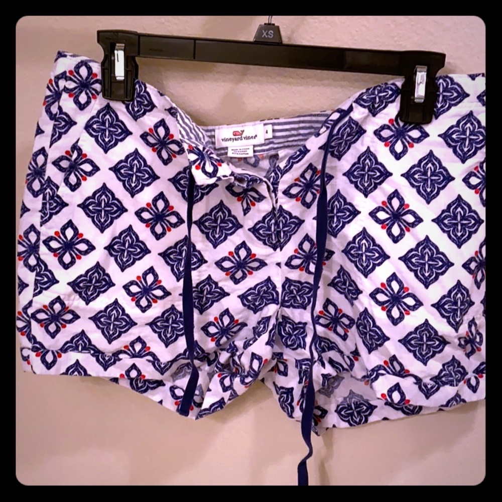Vineyard Vines shorts